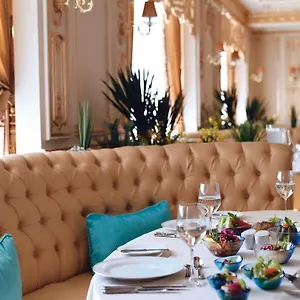 5* Отель Moevenpick Star